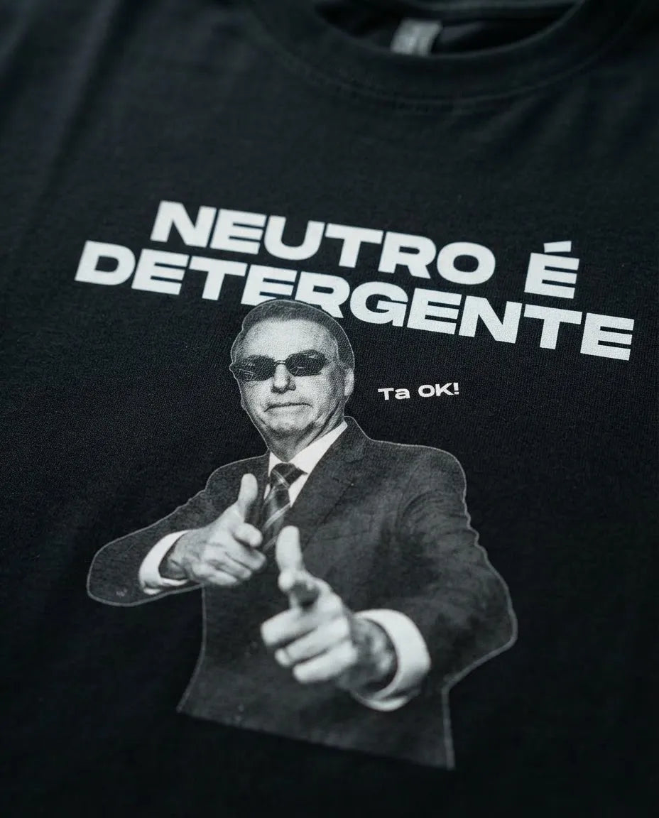 Camiseta Neutro É Detergente - Coleção AcordaBrasil!™